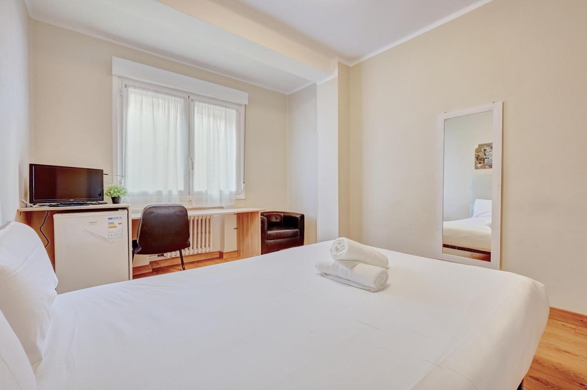 Apartament Monasterio By Clabao Pampeluna Zewnętrze zdjęcie