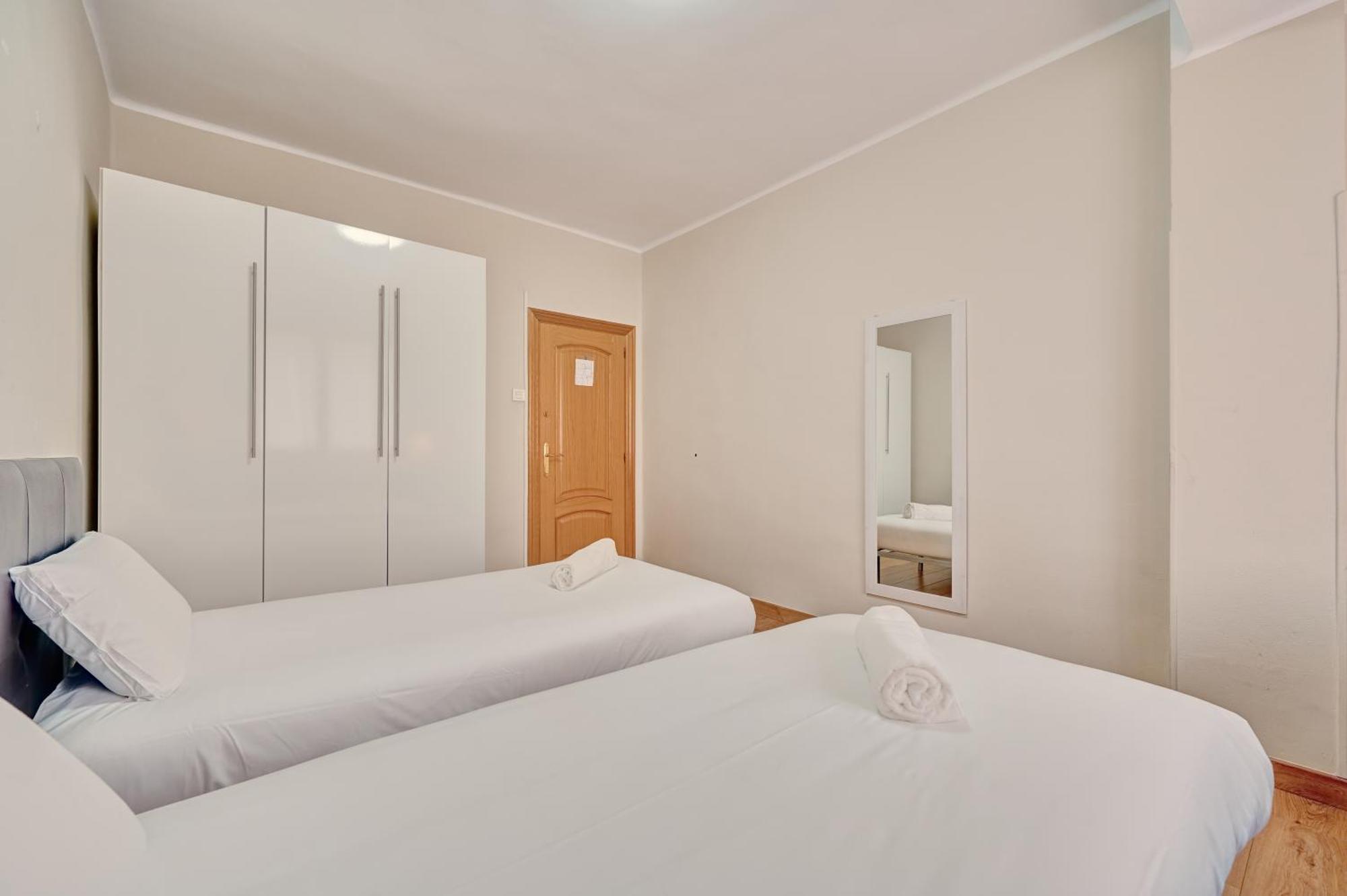 Apartament Monasterio By Clabao Pampeluna Zewnętrze zdjęcie